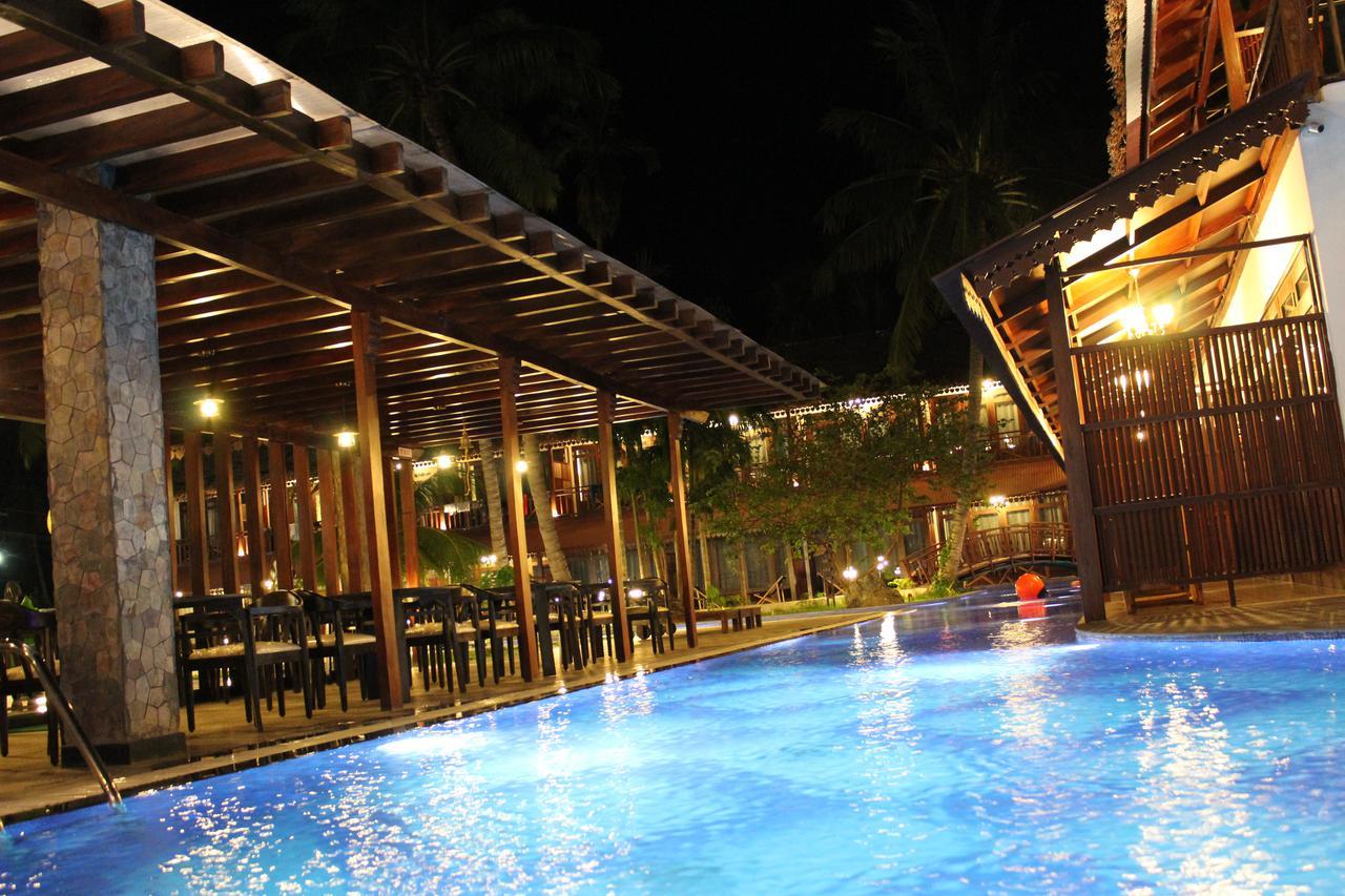 Symphony Summer Sands Beach Resort And Spa Ram Nagar Exterior photo