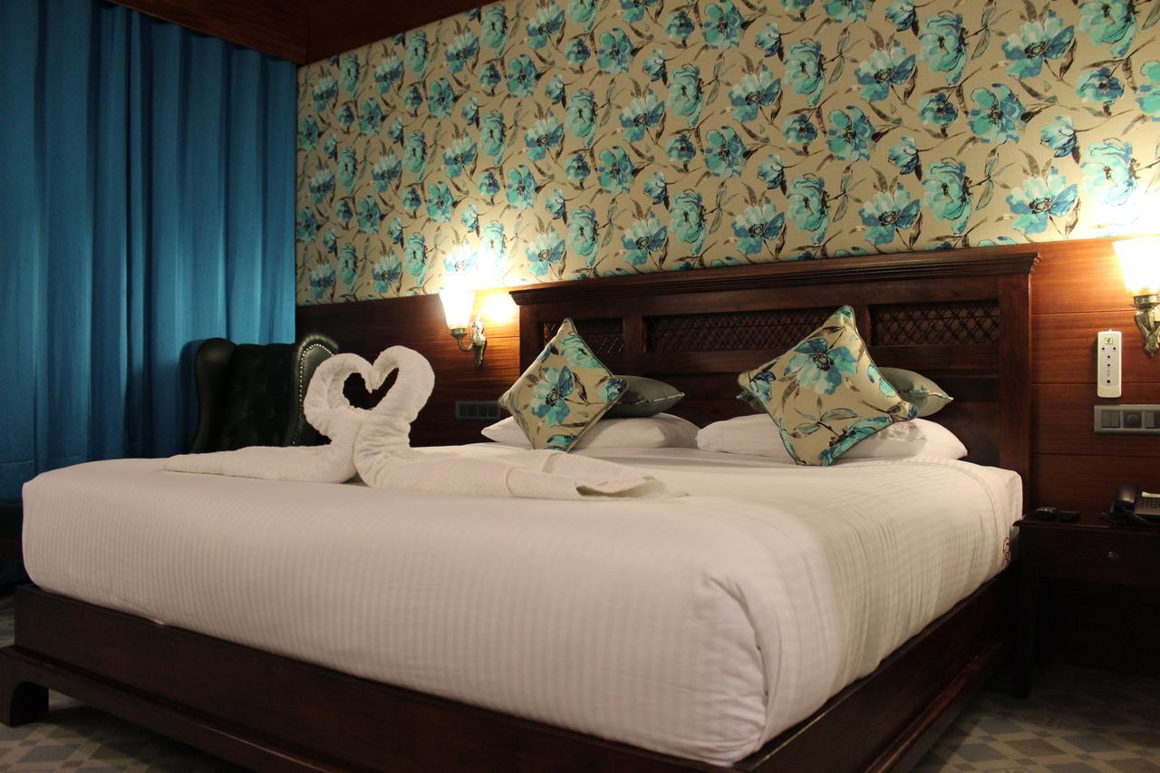 Symphony Summer Sands Beach Resort And Spa Ram Nagar Exterior photo