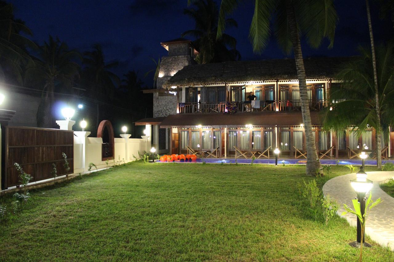 Symphony Summer Sands Beach Resort And Spa Ram Nagar Exterior photo