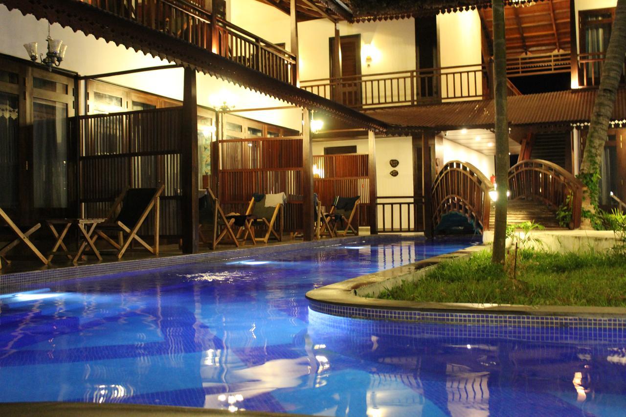 Symphony Summer Sands Beach Resort And Spa Ram Nagar Exterior photo