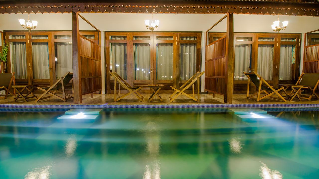 Symphony Summer Sands Beach Resort And Spa Ram Nagar Exterior photo
